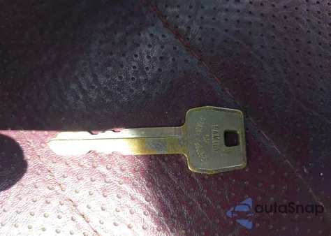 1993 Ford Ranger из США, поврежденный, VIN 1FTCR10A5PUA96597